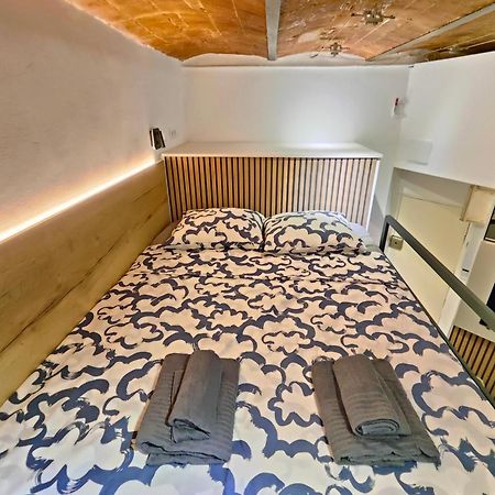 Moderno Estudio Sagrada Familia Барселона Екстериор снимка
