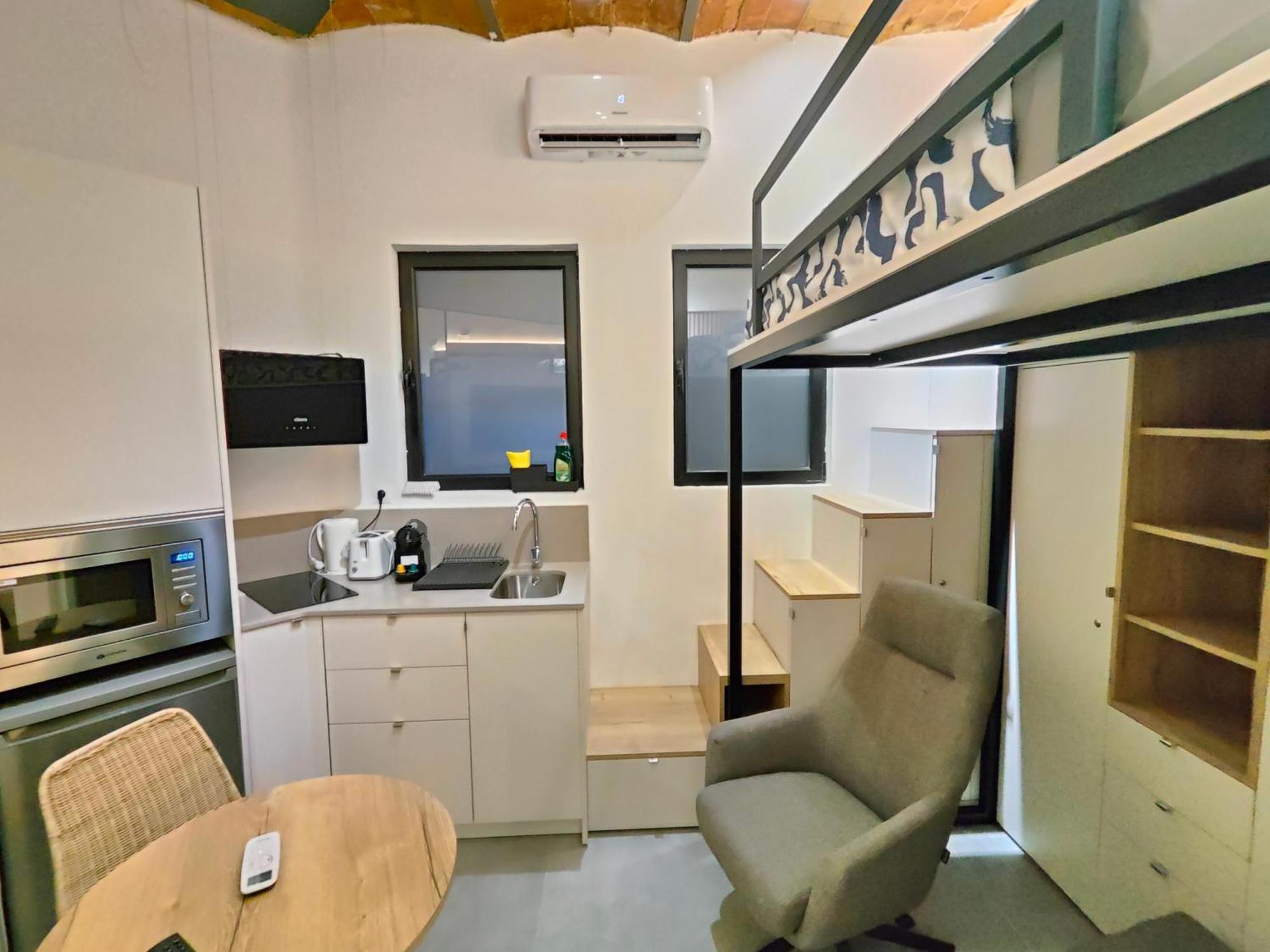 Moderno Estudio Sagrada Familia Барселона Екстериор снимка